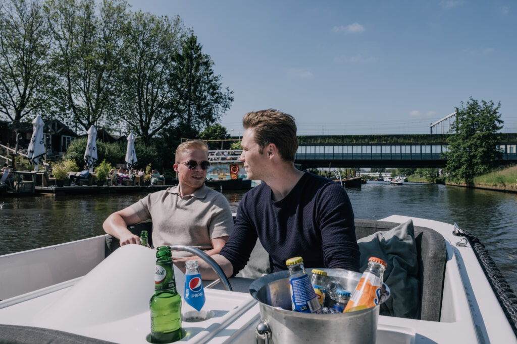 Teamuitje in Breda Sloepverhuur Breda